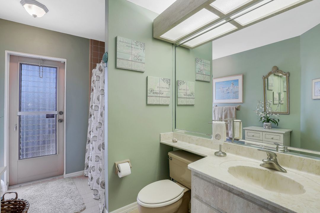 435 Nassau Ct, Marco Island, FL 34145