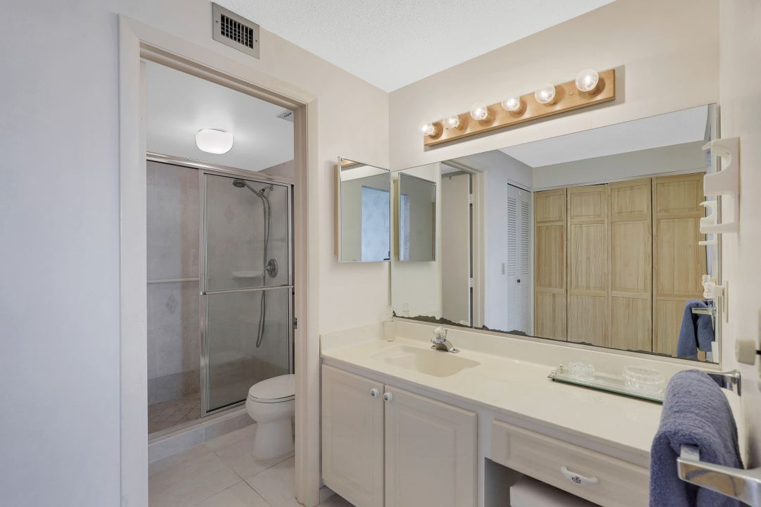 260 Seaview Ct #1910, Marco Island, FL 34145