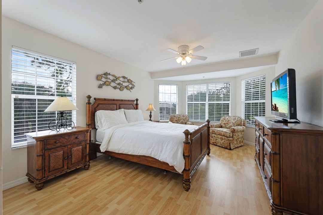 4733 Spring Creek Dr, Bonita Springs, FL 34134