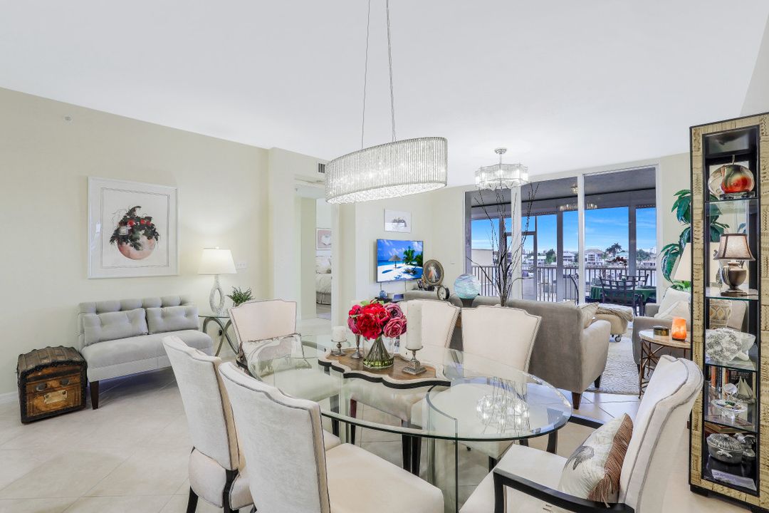 410 Flagship Dr #302, Naples, FL 34108