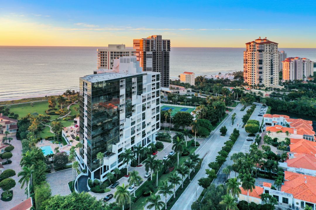 4751 Gulf Shore Blvd N #804, Naples, FL 34103