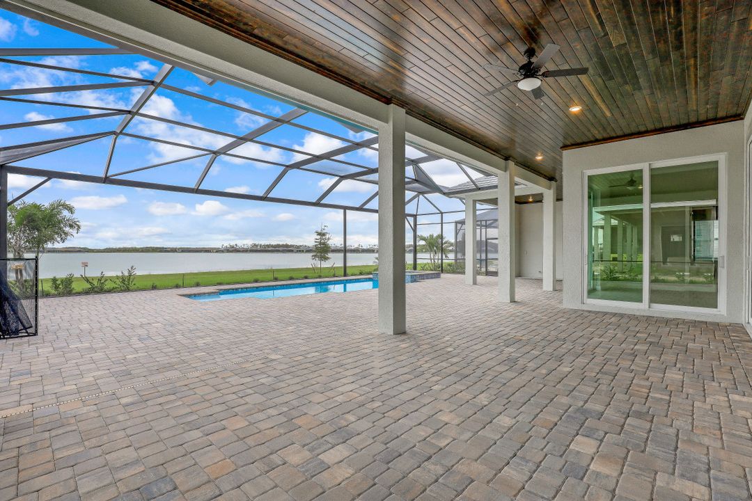 18645 WildBlue Blvd, Fort Myers, FL 33913