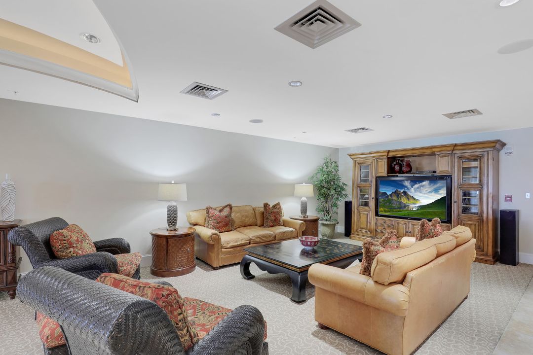 980 Cape Marco Dr #906, Marco Island, FL 34145