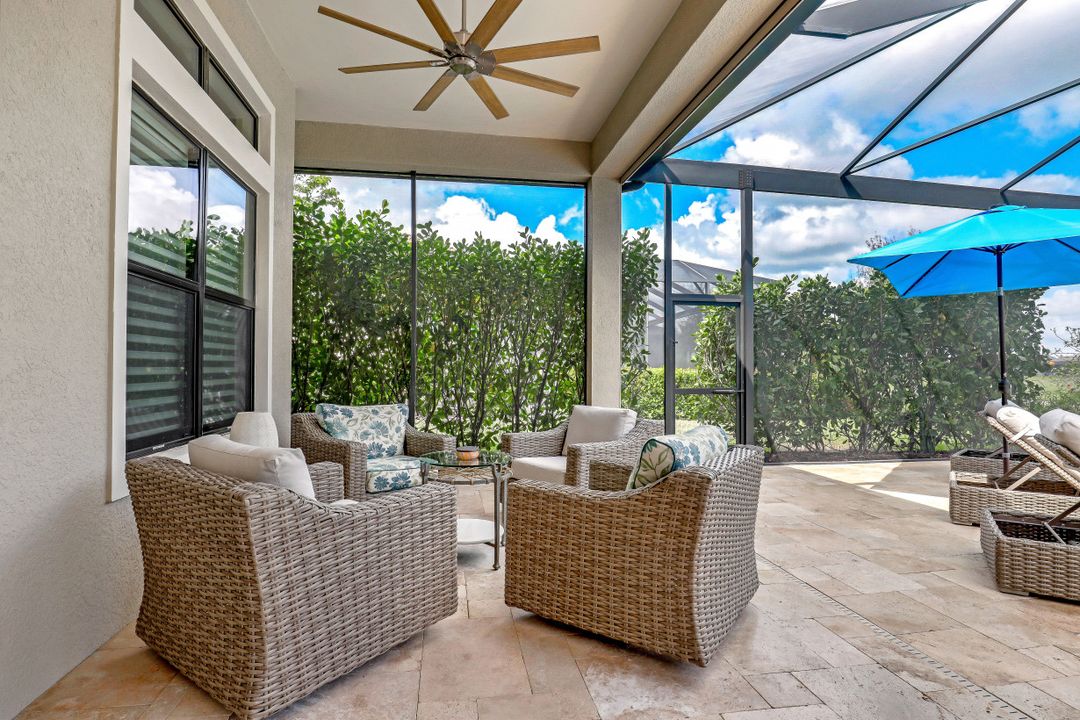 9067 Sorreno Ct, Naples, FL 34114