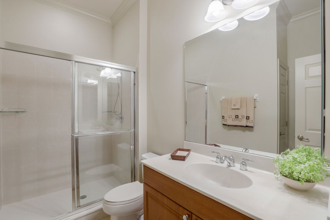9201 Quartz Ln Apt 201 #201, Naples, FL 34120