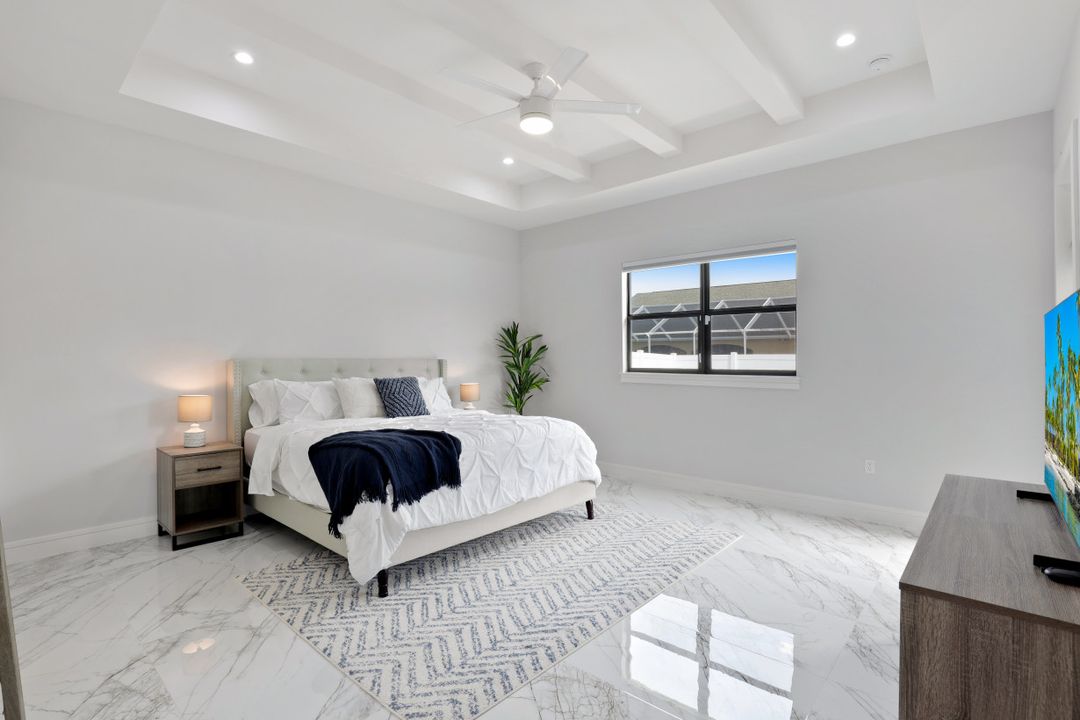 783 110th Ave N, Naples, FL 34108