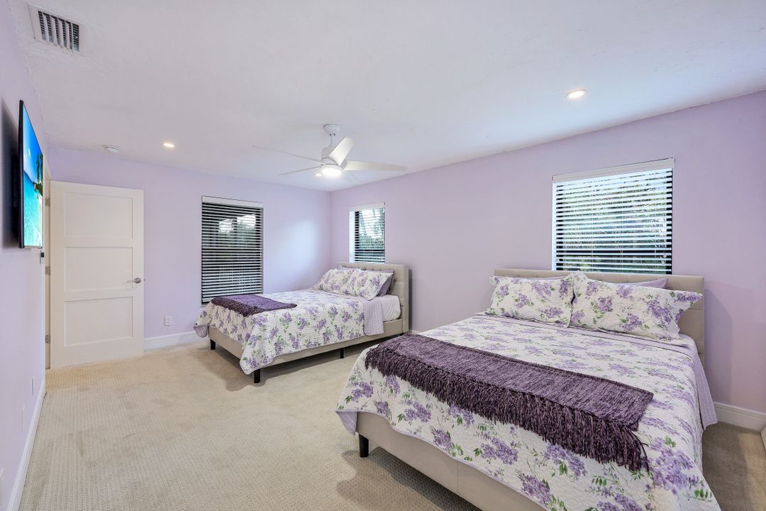 812 10th Ave S #812, Naples, FL 34102