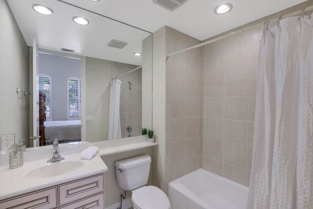 15501 Monterosso Ln #201, Naples, FL 34110