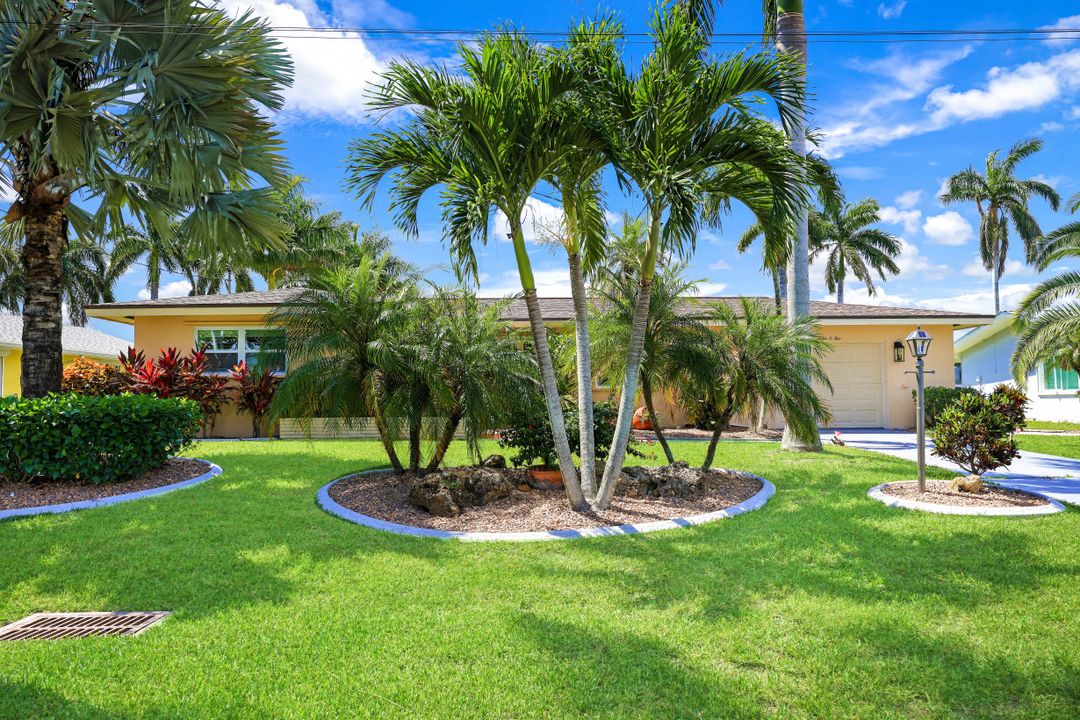1205 SE 43rd Terrace, Cape Coral, FL 33904