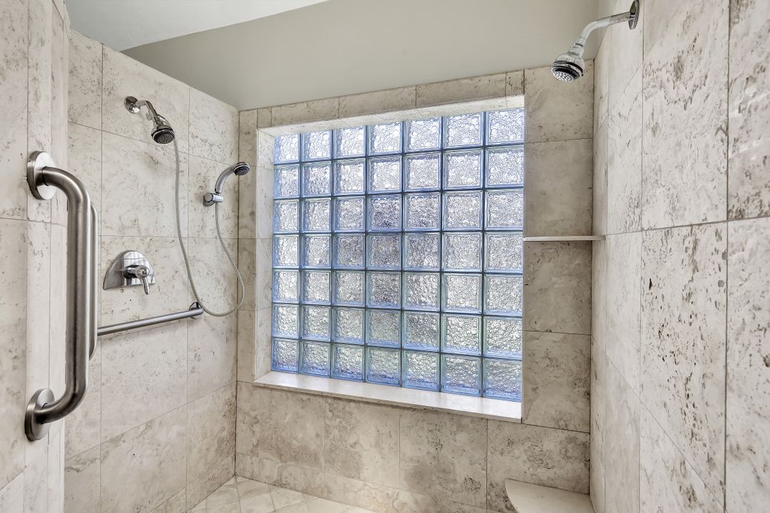 131 Plantation Cir, Naples, FL 34104