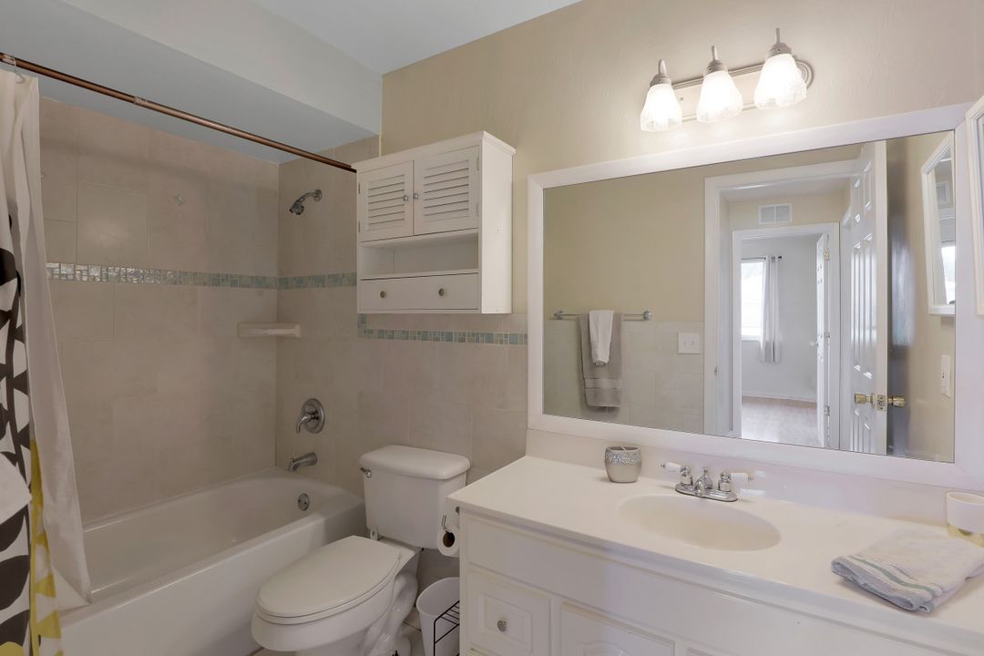 1213 SE 36th St, Cape Coral, FL 33904