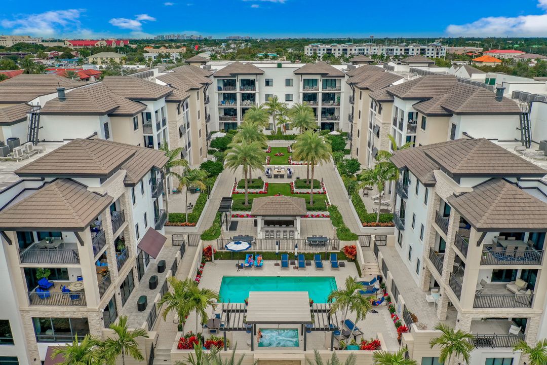 1035 3rd Ave S #311, Naples, FL 34102