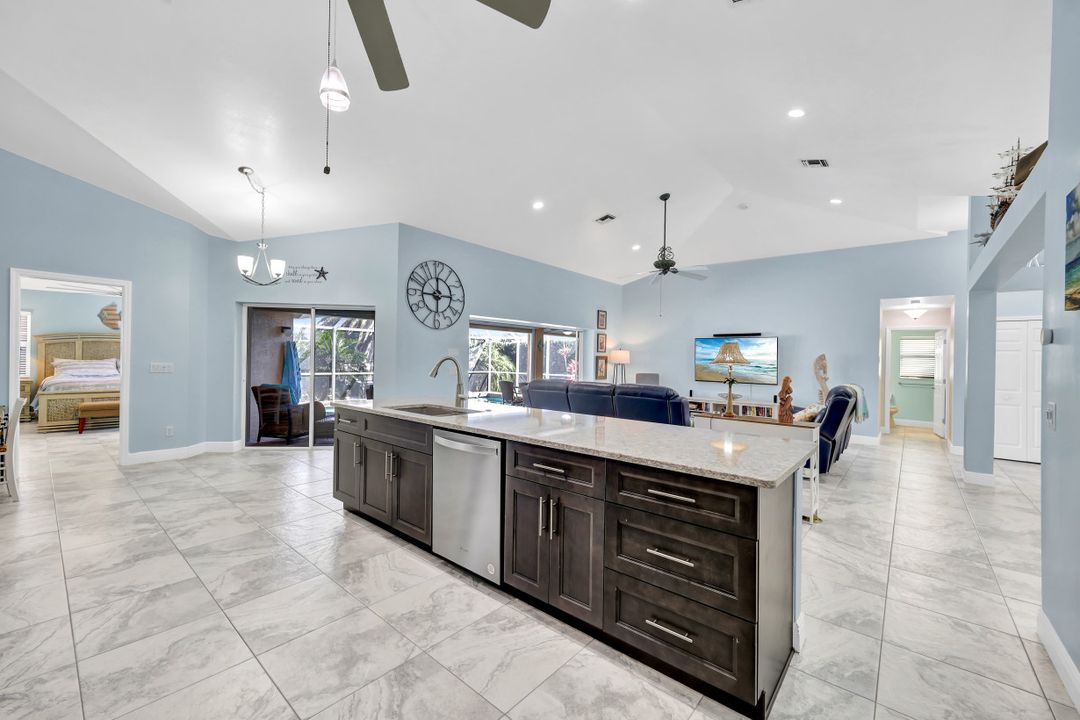 4109 SW 5th Pl, Cape Coral, FL 33914