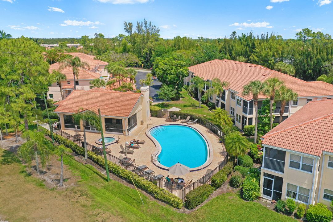 680 Woodshire Ln #H 4, Naples, FL 34105