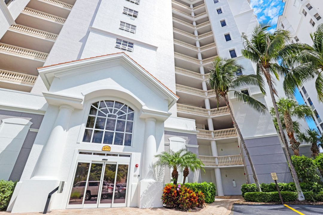 400 Flagship Dr, Naples, FL 34108