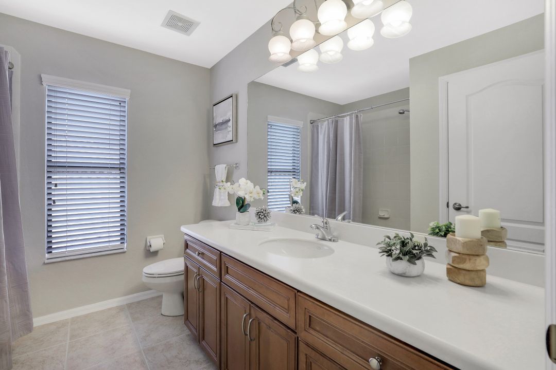 12494 Country Day Cir, Fort Myers, FL 33913