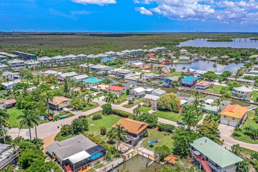 670 Palm Ave, Marco Island, FL 34145