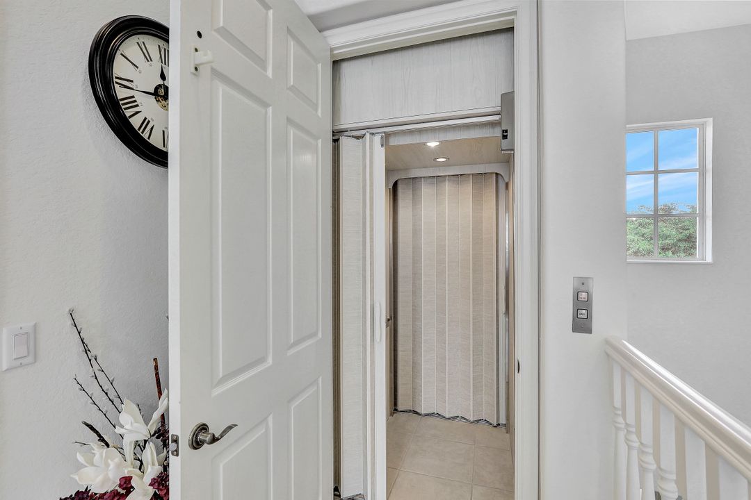 7838 Hawthorne Dr #1803, Naples, FL 34113