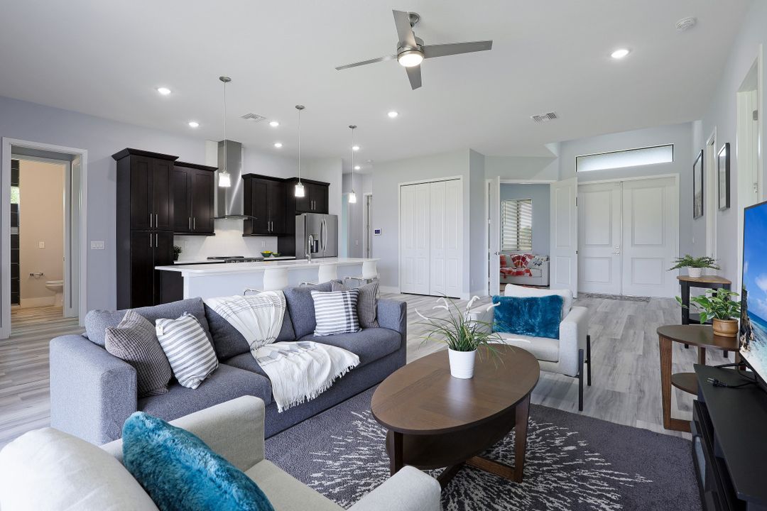 3400 W Gator Cir, Cape Coral, FL 33909