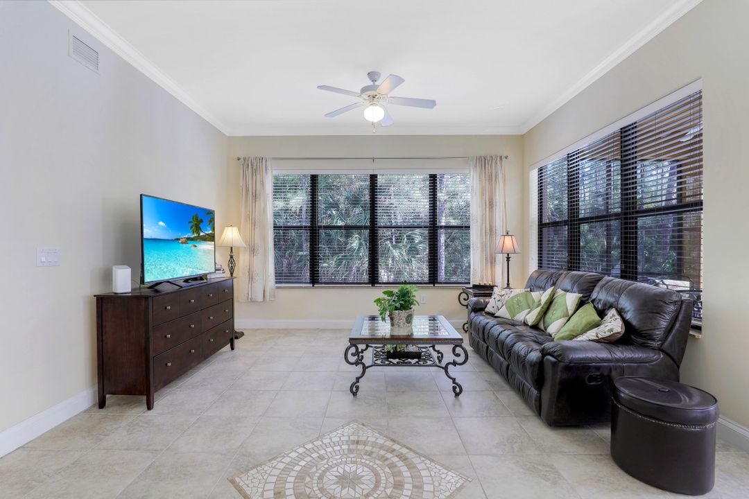 1256 Carpazi Ct #3, Naples, FL 34105