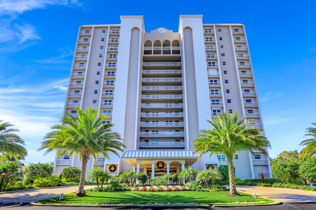 5501 Heron Point Dr #1201, Naples, FL 34108