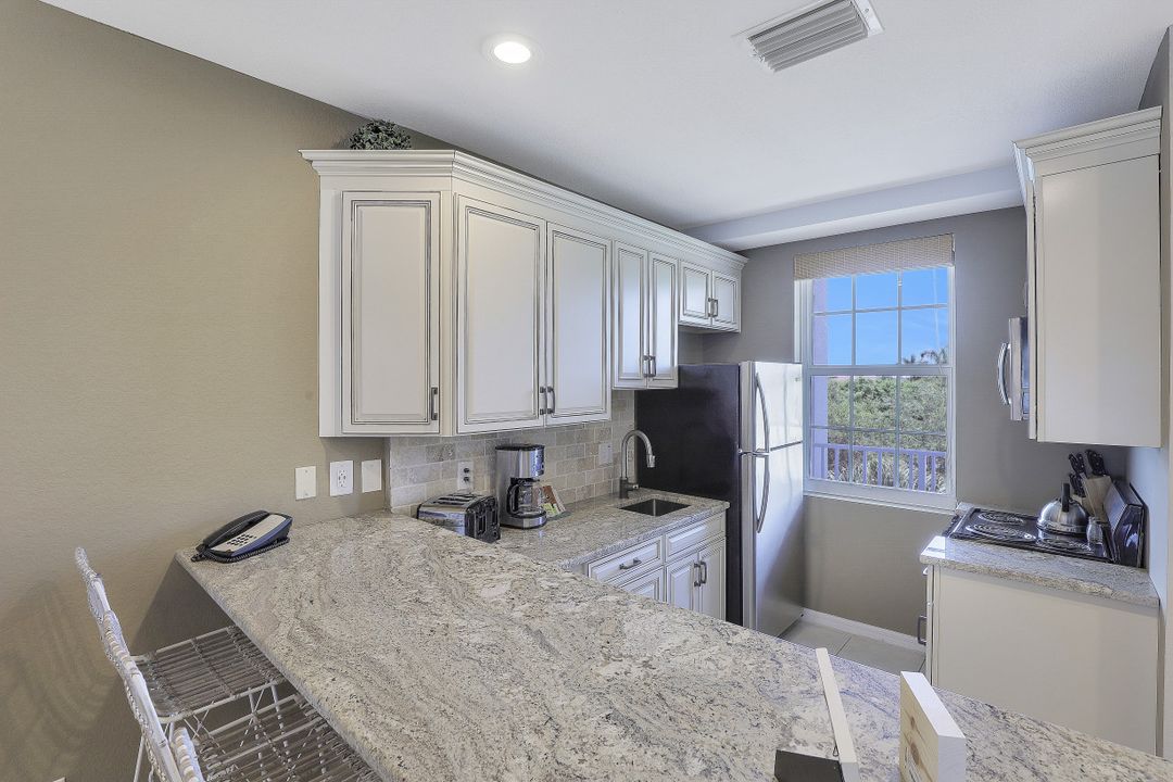 160 Palm St #302, Marco Island, FL 34145