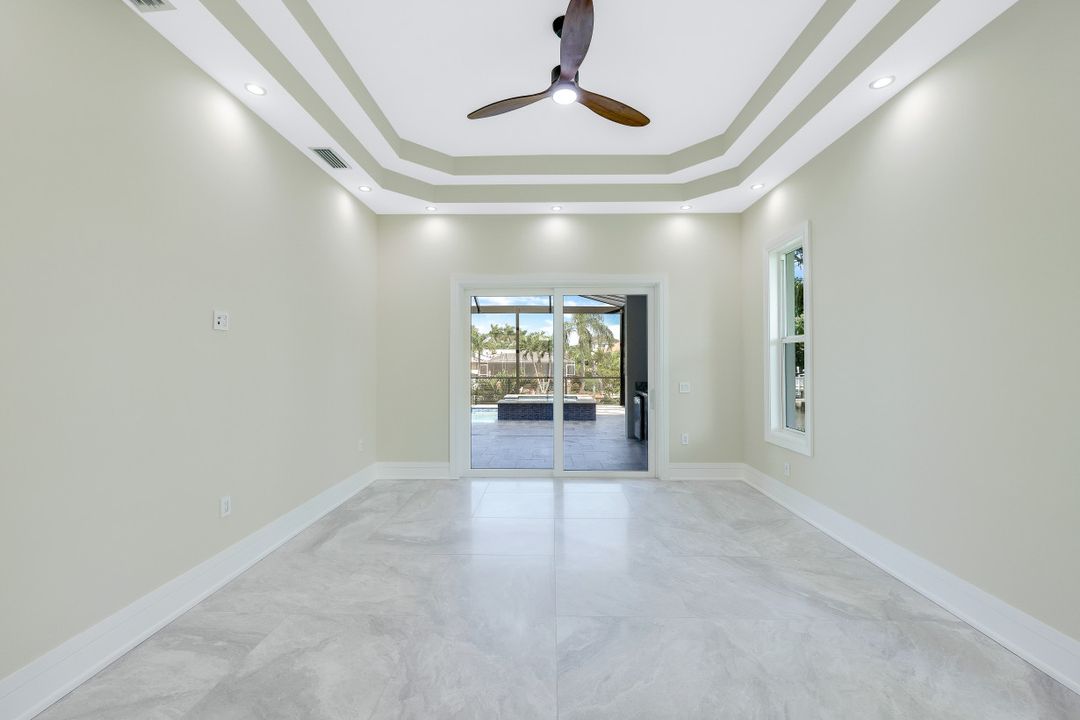5332 Malibu Ct, Cape Coral, FL 33904
