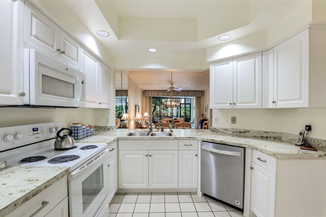 4130 Sawgrass Point Dr #106, Bonita Springs, FL 34134