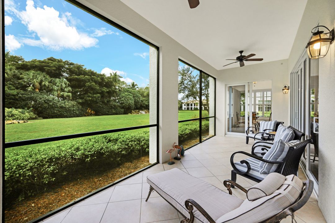 8080 Players Cove Dr Unit 102, Naples, FL 34113