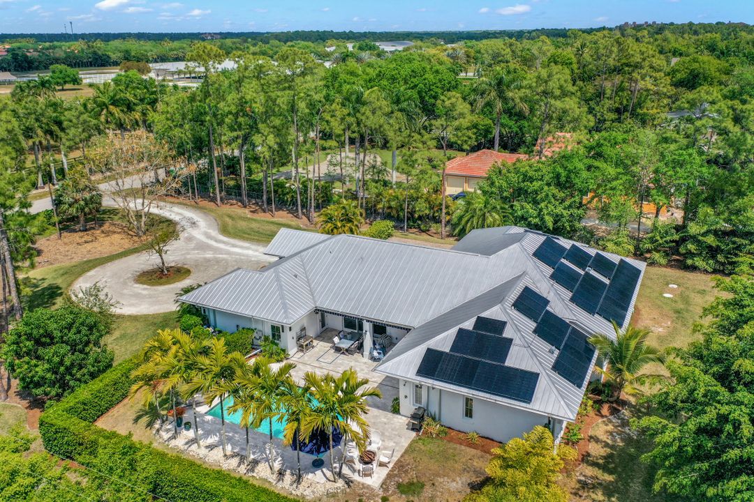 6730 Daniels Rd, Naples, FL 34109