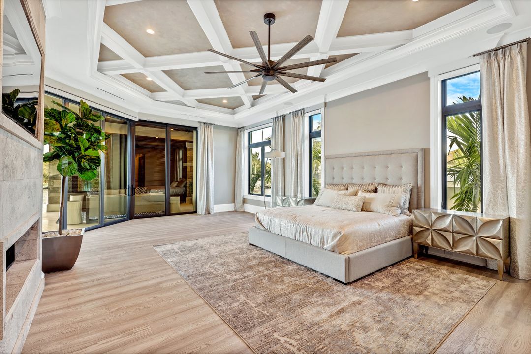 5603 Riverside Dr, Cape Coral, FL 33904