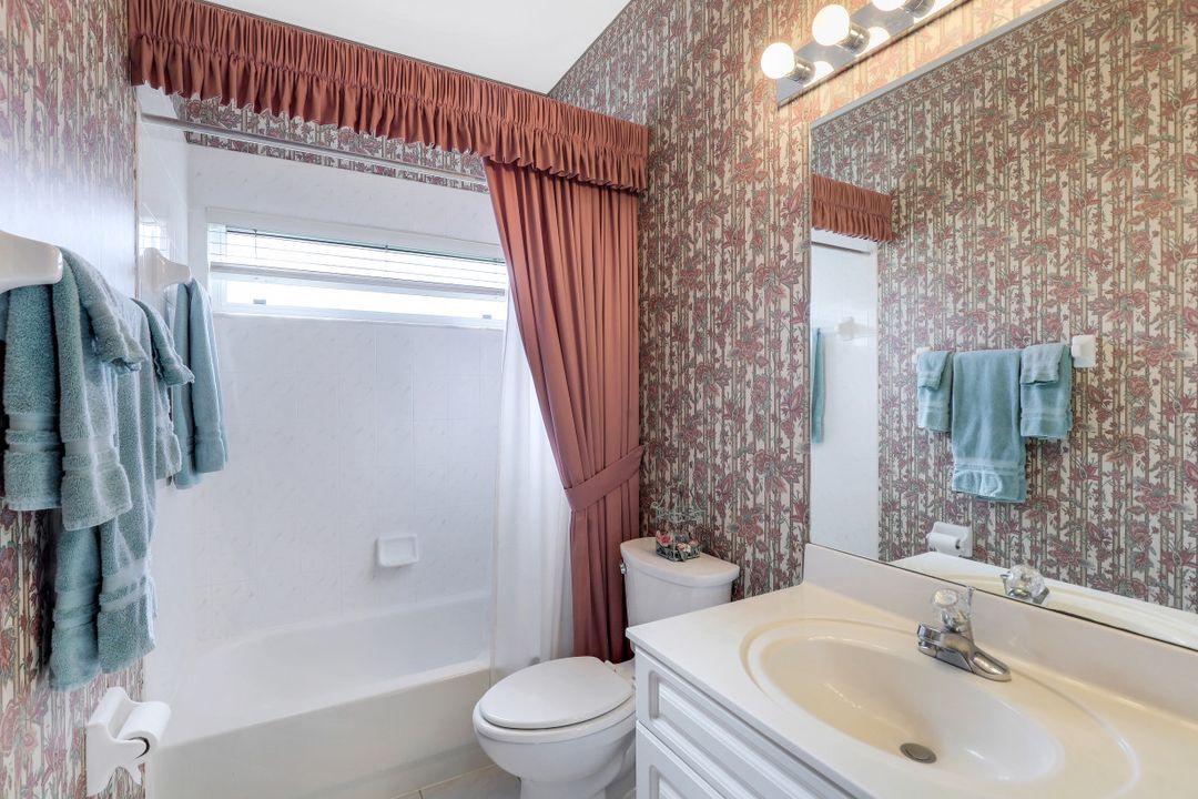 9290 Lanthorn Way, Estero, FL 33928