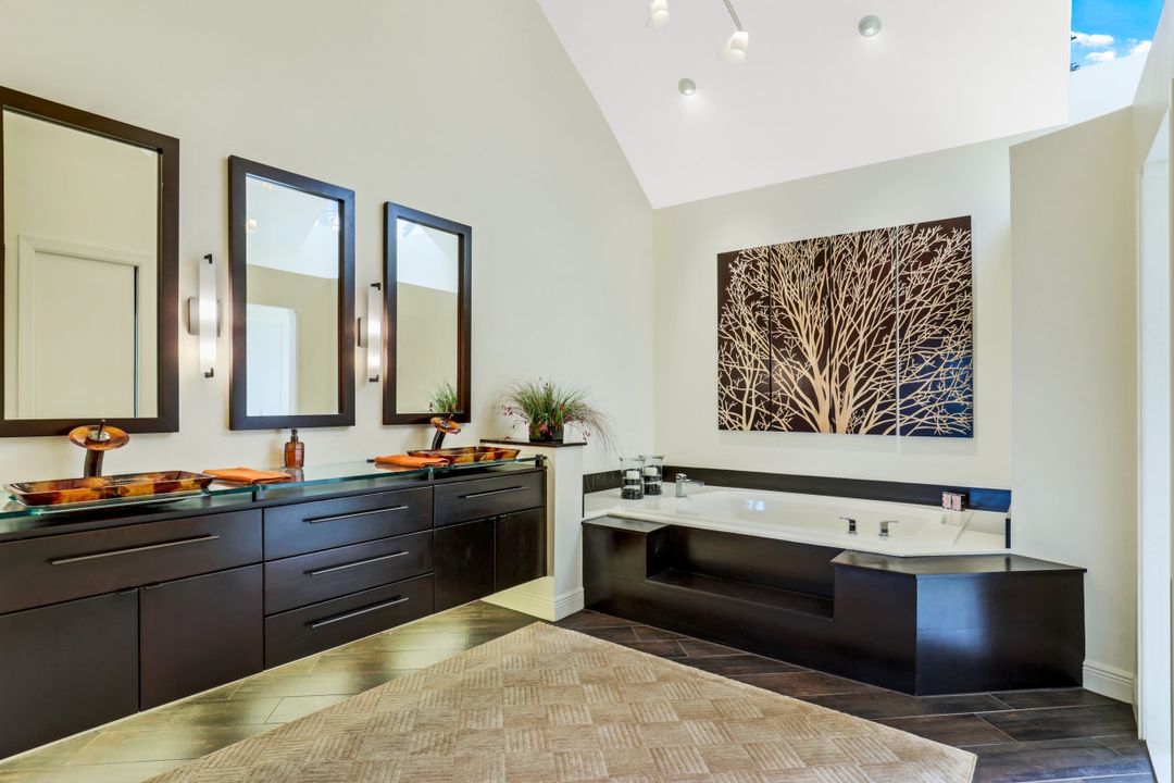 15720 Chatfield Dr, Fort Myers, FL 33908