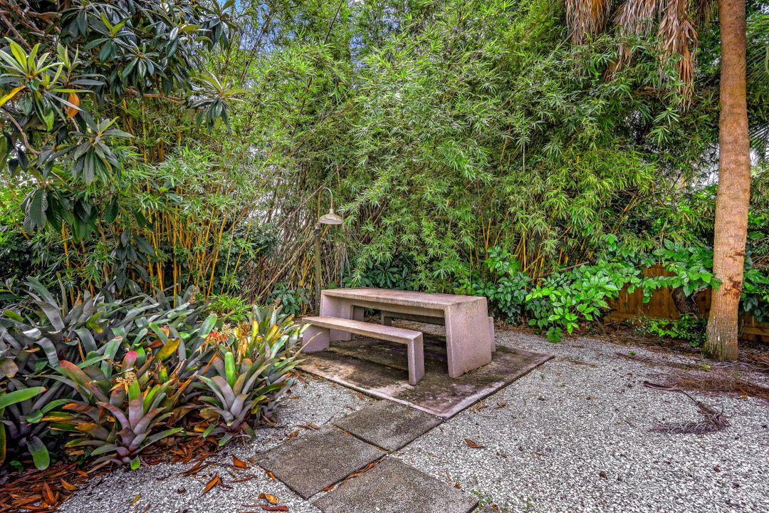 280 S Golf Dr, Naples, FL 34102