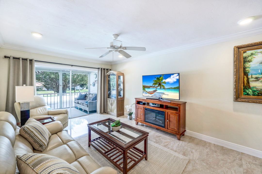 4100 Belair Ln #204, Naples, FL 34103