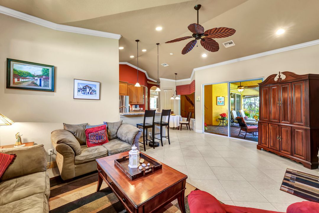 4000 Stonesthrow Ct, Naples, FL 34109