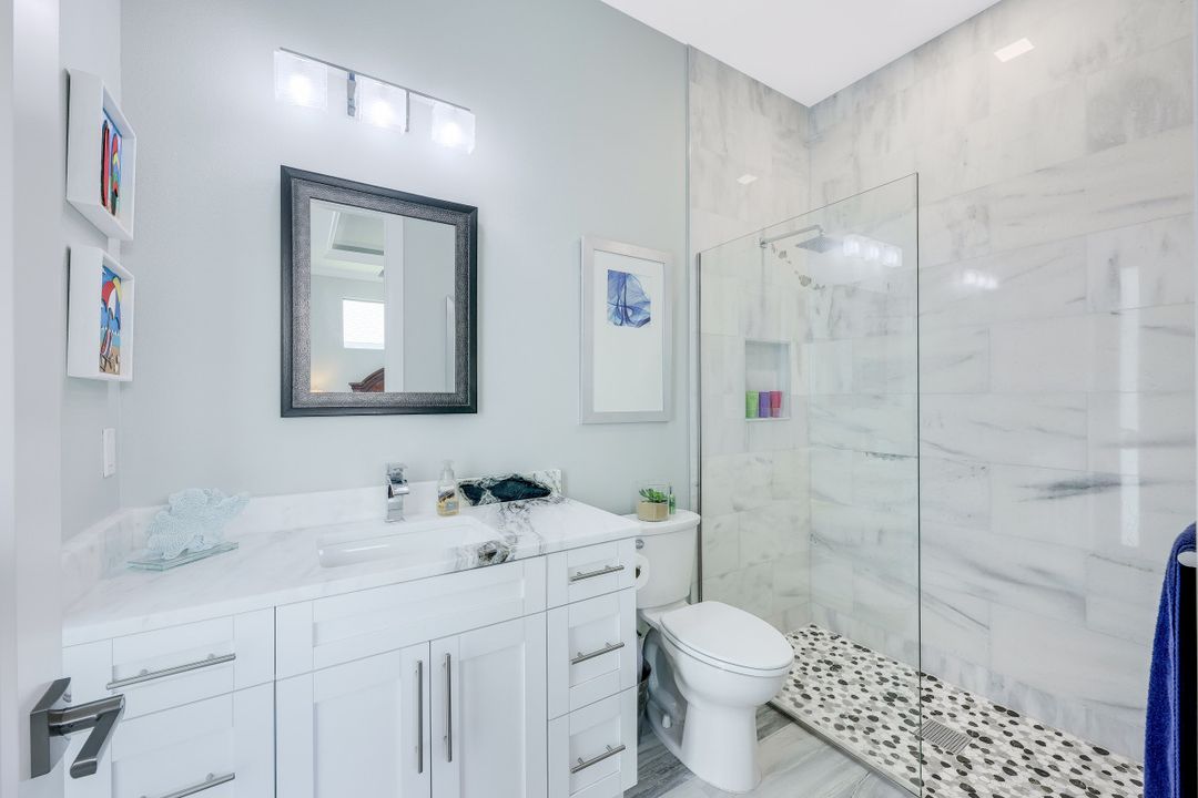 214 NW 32nd Pl, Cape Coral, FL 33993