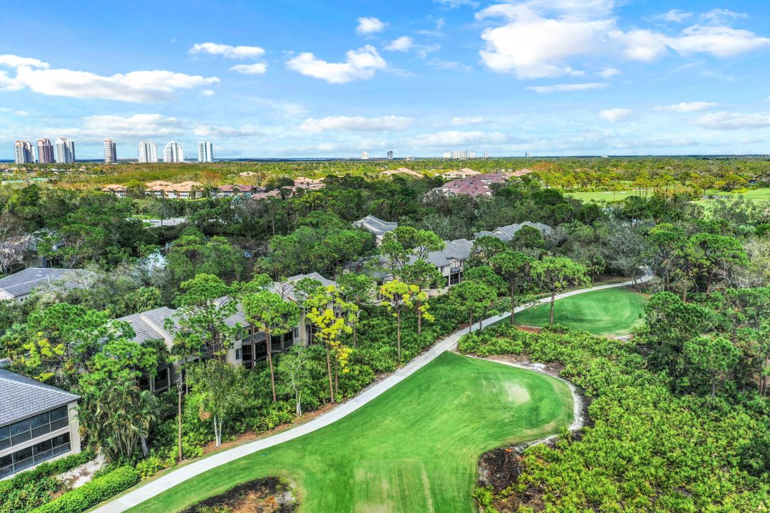 27131 Oakwood Lake Dr, Bonita Springs, FL 34134