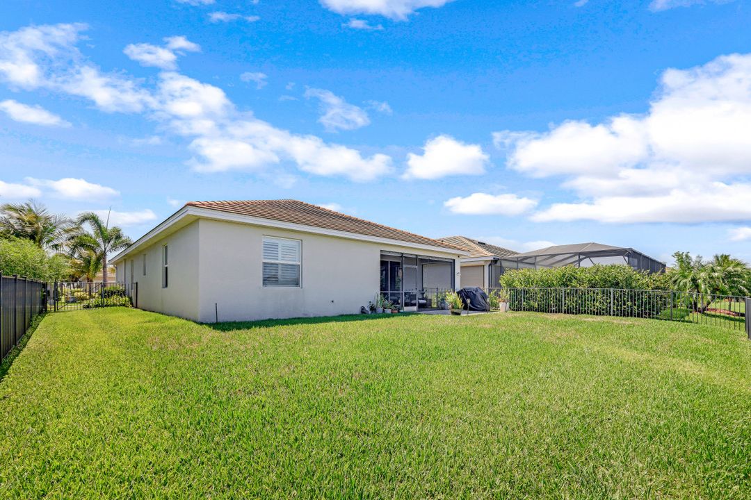 15551 Pascolo Ln, Fort Myers, FL 33908