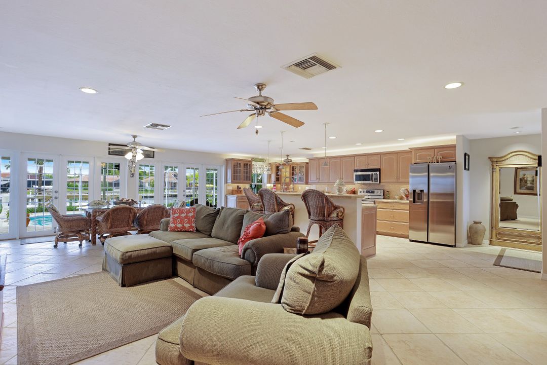 2019 SE 28th Terrace, Cape Coral, FL 33904