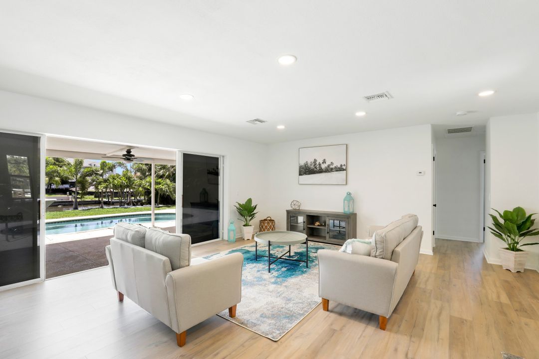 5118 York Ct, Cape Coral, FL 33904