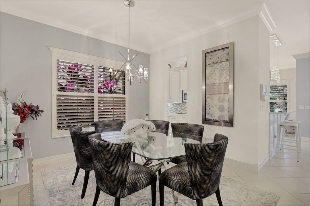 3731 Madeira Ct, Naples, FL 34119