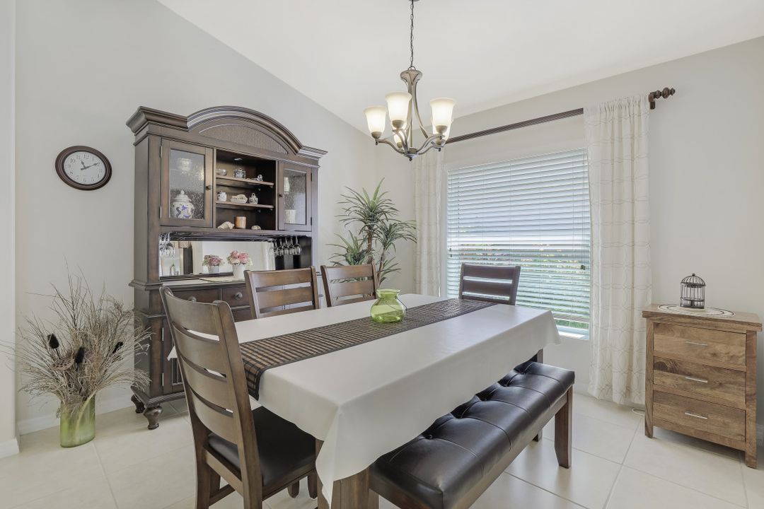 2604 Astwood Ct, Cape Coral, FL 33991