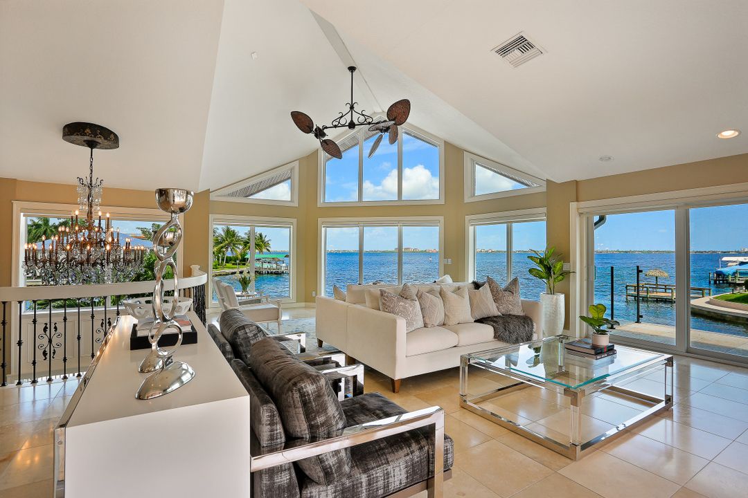 101 SW 58th St, Cape Coral, FL 33914