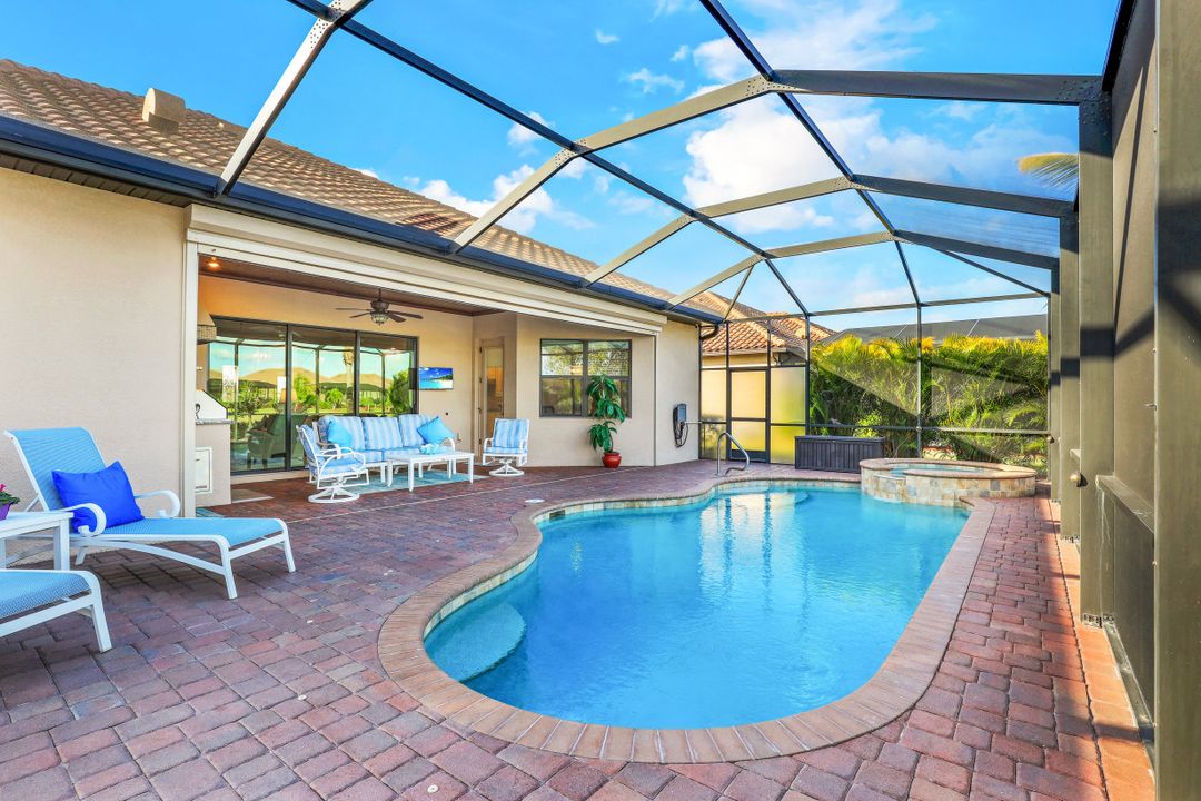 28111 Kerry Ct, Bonita Springs, FL 34135