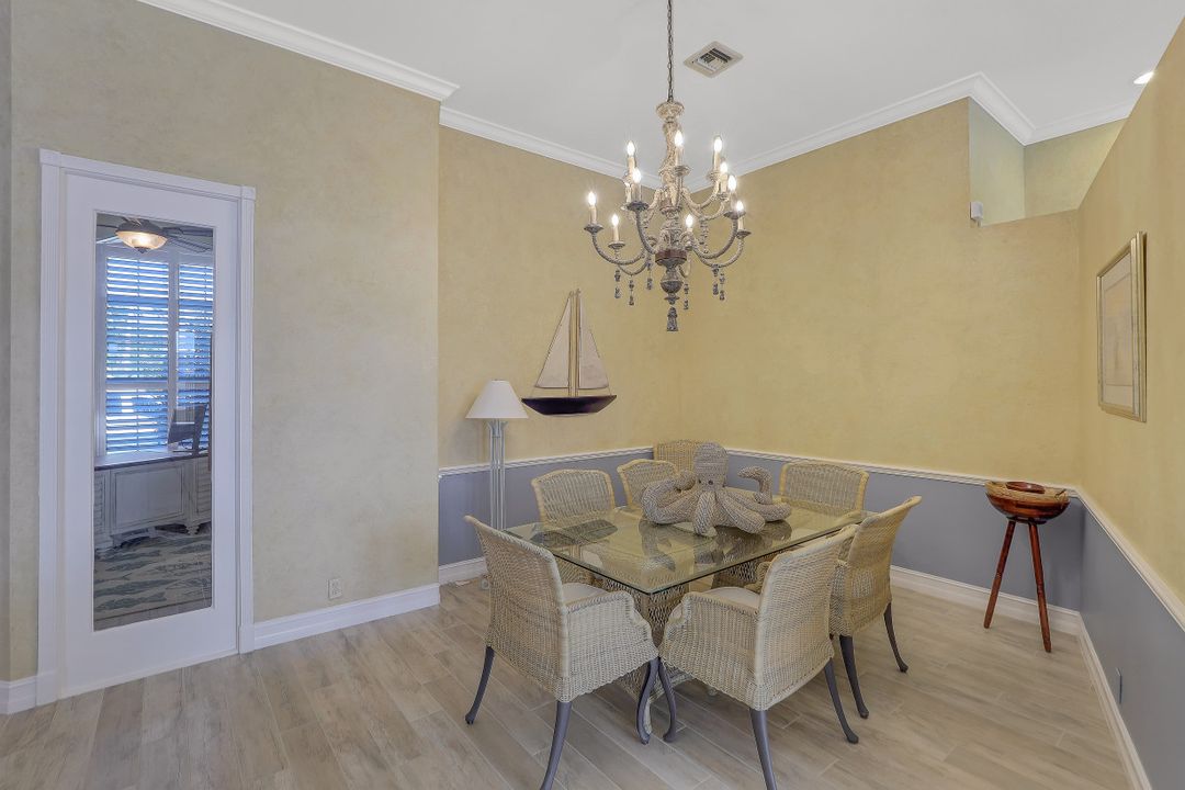 1900 Lagoon Ln, Cape Coral, FL 33914