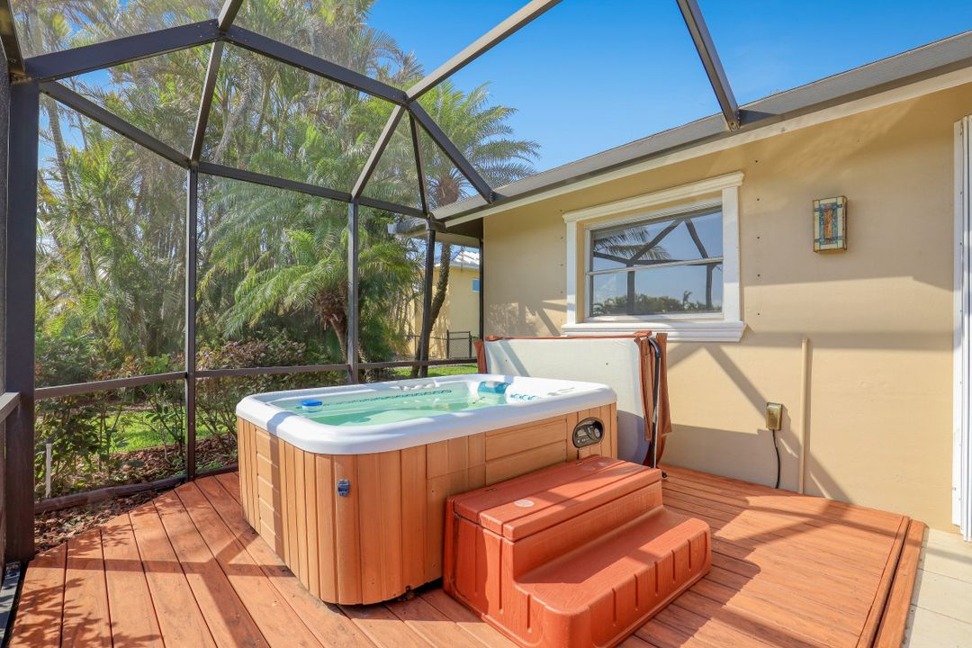 4929 SW 3rd Ave, Cape Coral, FL 33914