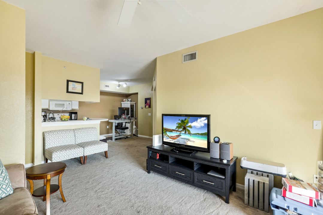 6321 Aragon Way #306, Fort Myers, FL 33966