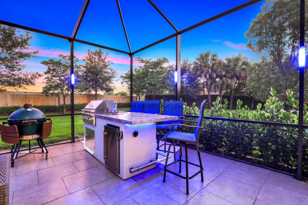 4167 Crescent Ct, Naples, FL 34119