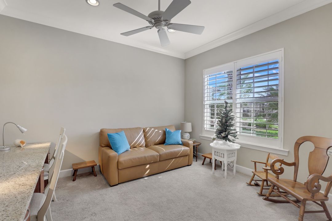 9319 Fieldstone Ln, Naples, FL 34120